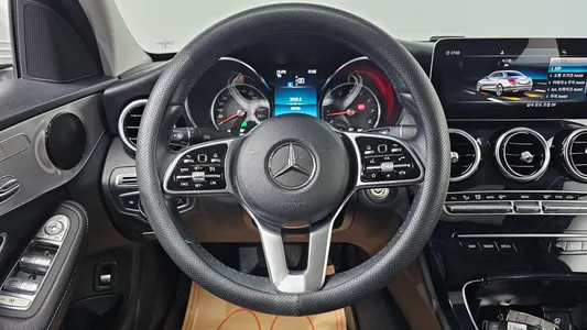 Mercedes-Benz C-Class W205 C200 2020 14