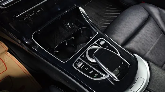 Mercedes-Benz C-Class W205 C200 2020 17