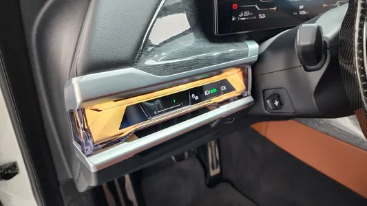 BMW 7 Series (G70) 750e xDrive M 2023 14
