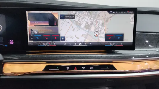 BMW 7 Series (G70) 750e xDrive M 2023 15