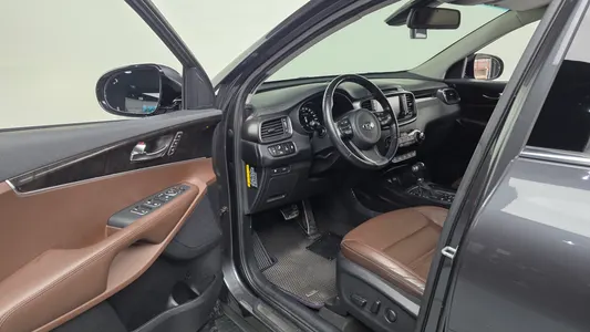 Kia Sorento 2.0 2WD 2016 10