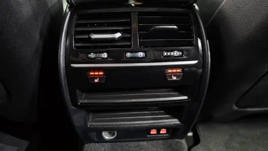 BMW 5 Series (G30) 530i 2020 19