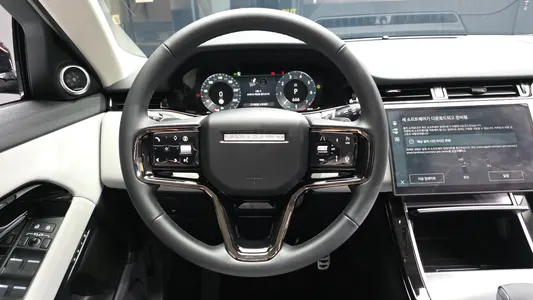 Land Rover 2 P250 SE 2025 13
