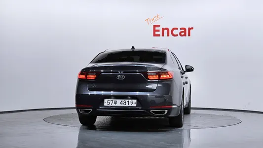 Kia K7 2018 4