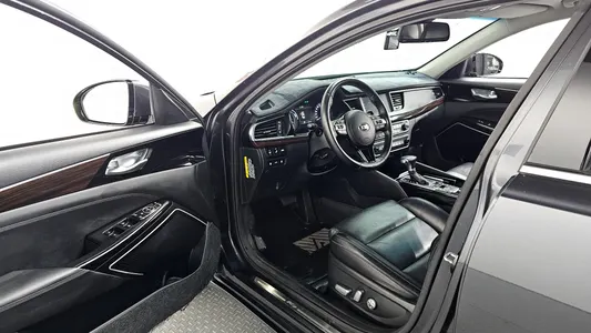Kia K7 2018 10