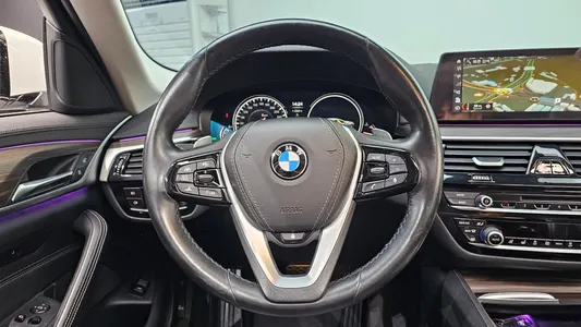 BMW 5 Series (G30) 530i xDrive 2018 13