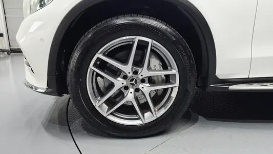 Mercedes-Benz GLC-Class X253 GLC350e 4MATIC AMG Line 2018 5