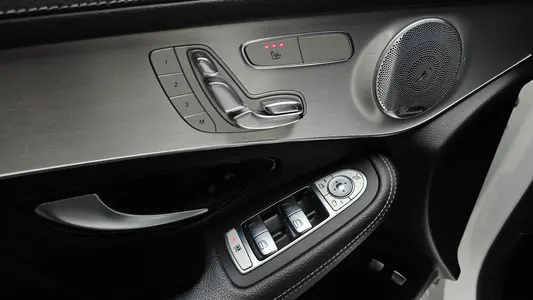 Mercedes-Benz GLC-Class X253 GLC350e 4MATIC AMG Line 2018 14