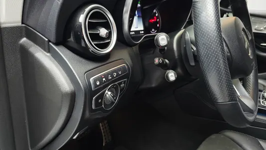 Mercedes-Benz GLC-Class X253 GLC350e 4MATIC AMG Line 2018 15