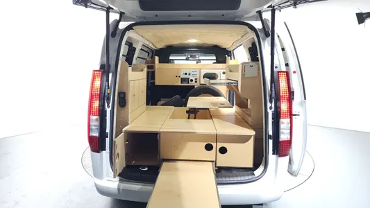 Hyundai Staria 3 2023