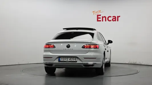 Volkswagen 아테온 2.0 TDI 2022 4