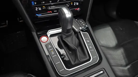 Volkswagen 아테온 2.0 TDI 2022 9