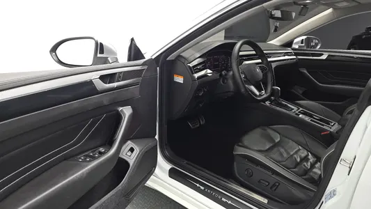 Volkswagen 아테온 2.0 TDI 2022 12