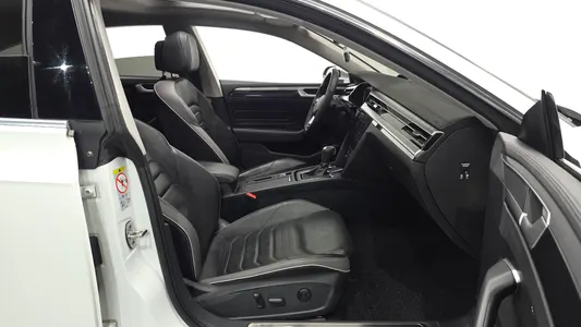 Volkswagen 아테온 2.0 TDI 2022 10