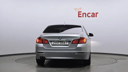 BMW 5 Series (F10) 520d 2013 4