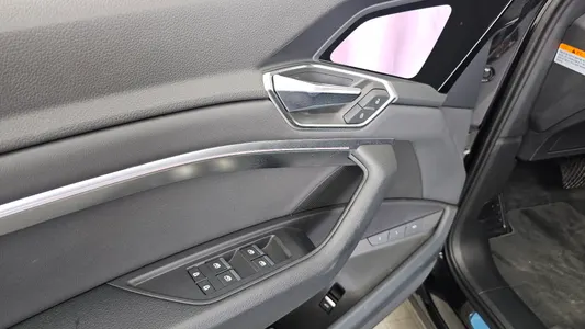 Audi e- 50 2021 32