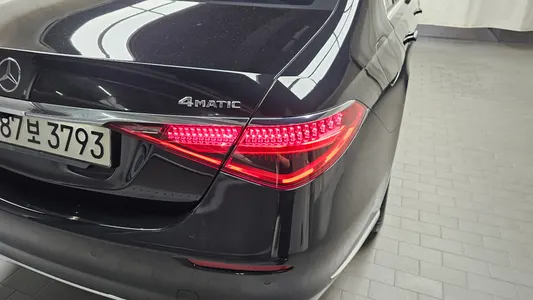 Mercedes-Benz S-Class W223 S580L 4MATIC 2021 23