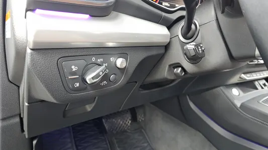 Audi Q5 (FY) 50 TDI 2020 19