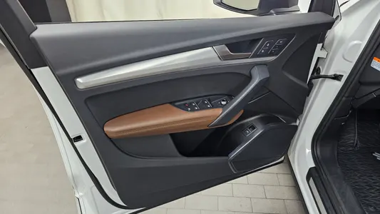 Audi Q5 (FY) 50 TDI 2020 24