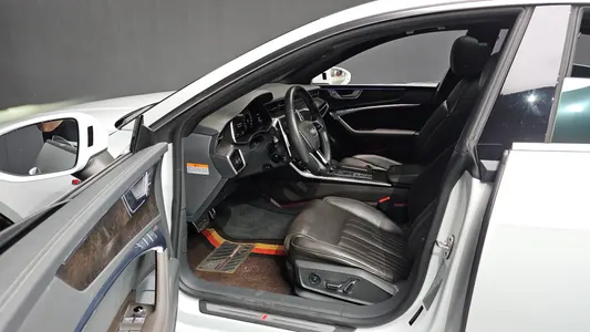 Audi A7 (4K) 50 TDI 2020 10