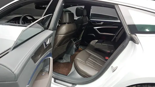 Audi A7 (4K) 50 TDI 2020 19