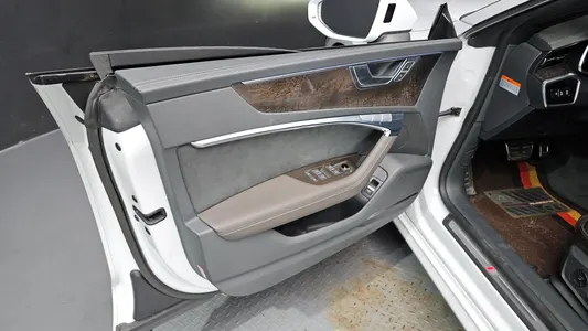 Audi A7 (4K) 50 TDI 2020 24