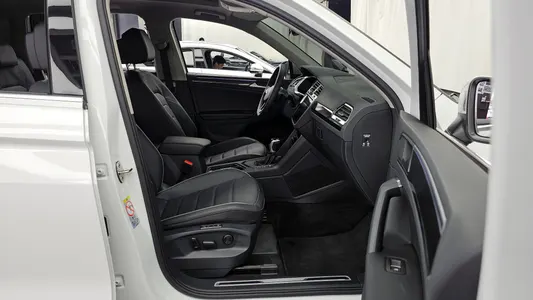 Volkswagen 2 2.0 TDI 2024 11