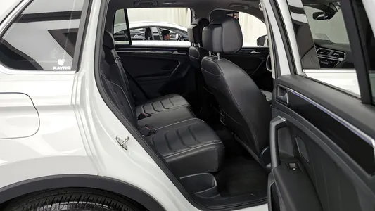 Volkswagen 2 2.0 TDI 2024 12
