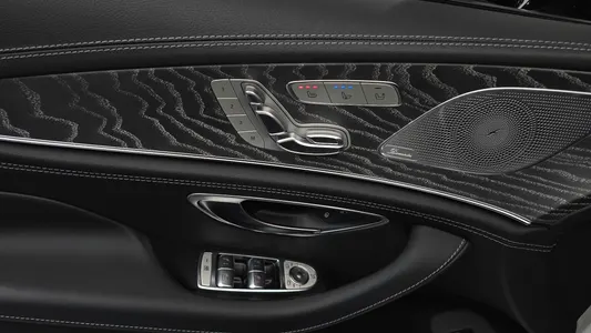 Mercedes-Benz AMG GT 4 43 4MATIC+ 2024 33