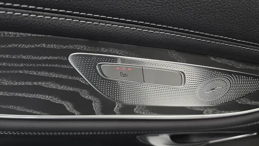 Mercedes-Benz AMG GT 4 43 4MATIC+ 2024 30