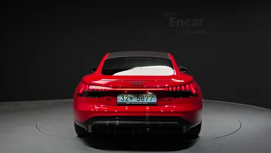 Audi RS e- GT GT RS 2022 4