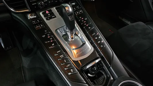 Porsche 파나메라 4.8 GTS 2013 9