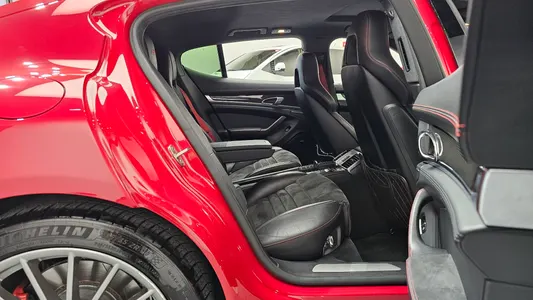 Porsche 파나메라 4.8 GTS 2013 11