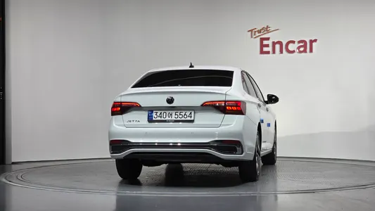 Volkswagen 7 1.5 TSI 2023 4