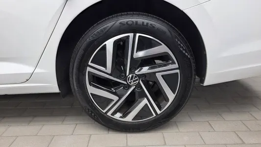 Volkswagen 7 1.5 TSI 2023 21