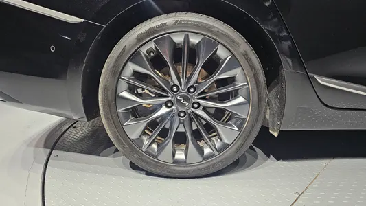 Kia K8 2.5 2WD 2023 5