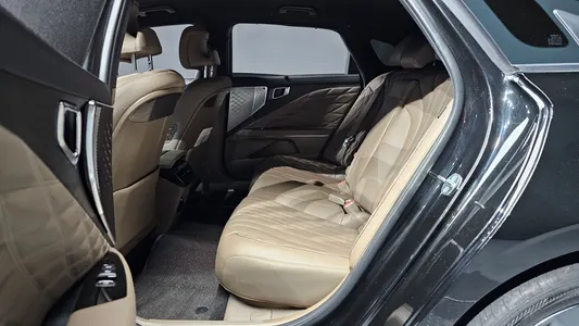 Kia K8 2.5 2WD 2023 26