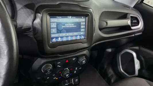 Jeep 레니게이드 2.4 2021 15