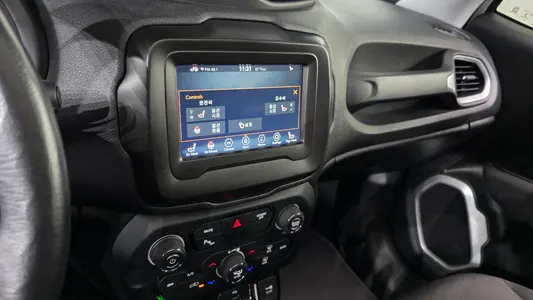 Jeep 레니게이드 2.4 2021 16