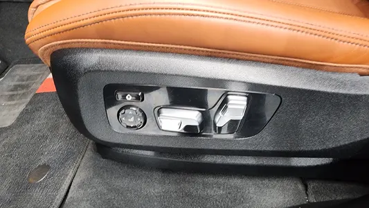BMW X7 (G07) xDrive 40d M 6 2025 31