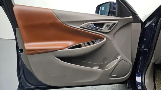 Chevrolet 말리부 1.5 LTZ 2017 24