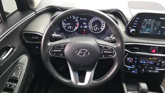 Hyundai TM 2.0T 2WD 2018 13