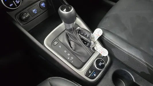 Hyundai Venue 1.6 2021 9