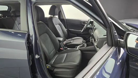 Hyundai Venue 1.6 2021 12