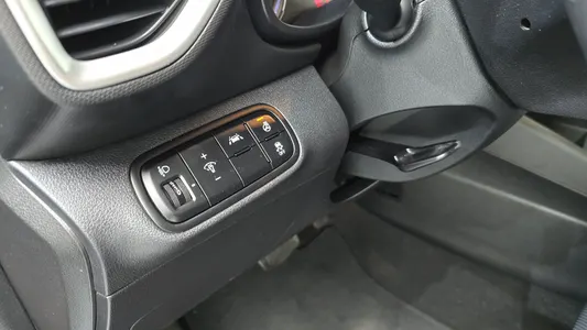Hyundai Venue 1.6 2021 16