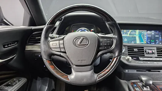 Lexus LS500h 5 3.5 AWD 2018 14