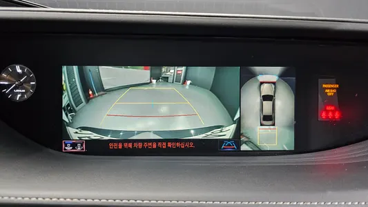 Lexus LS500h 5 3.5 AWD 2018 16