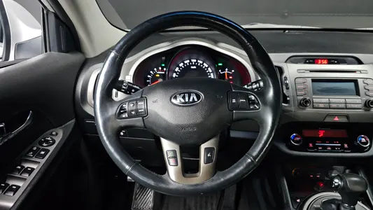 Kia R 2WD 2014 15