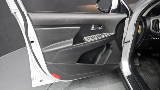 Kia R 2WD 2014 24