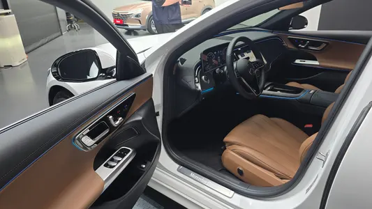 Mercedes-Benz E-Class W214 E200 2025 10